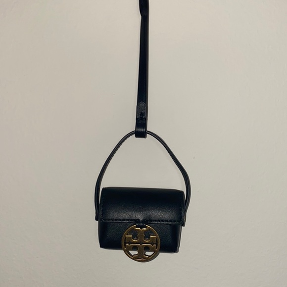 Tory Burch AirPods Case - Picture 5 of 5